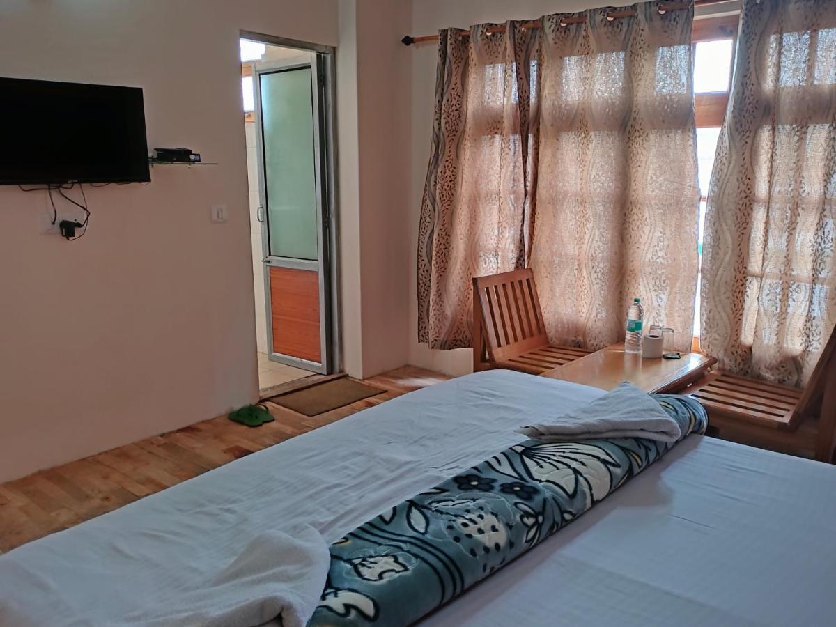 Tsaskan Hotel Leh Esterno foto
