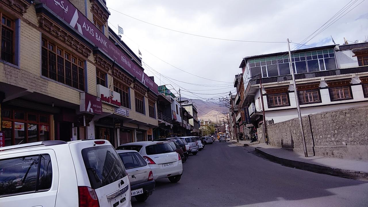 Tsaskan Hotel Leh Esterno foto