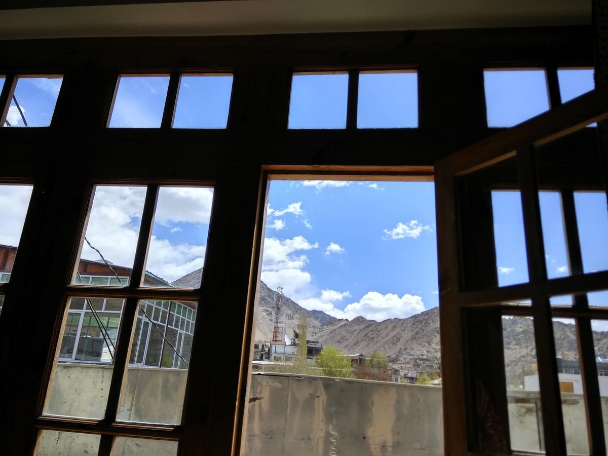 Tsaskan Hotel Leh Esterno foto