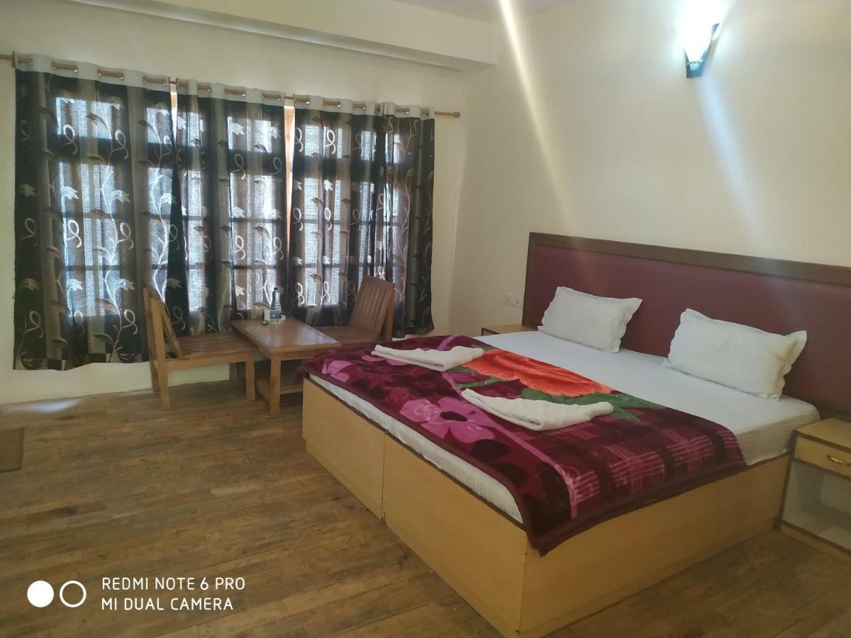 Tsaskan Hotel Leh Esterno foto