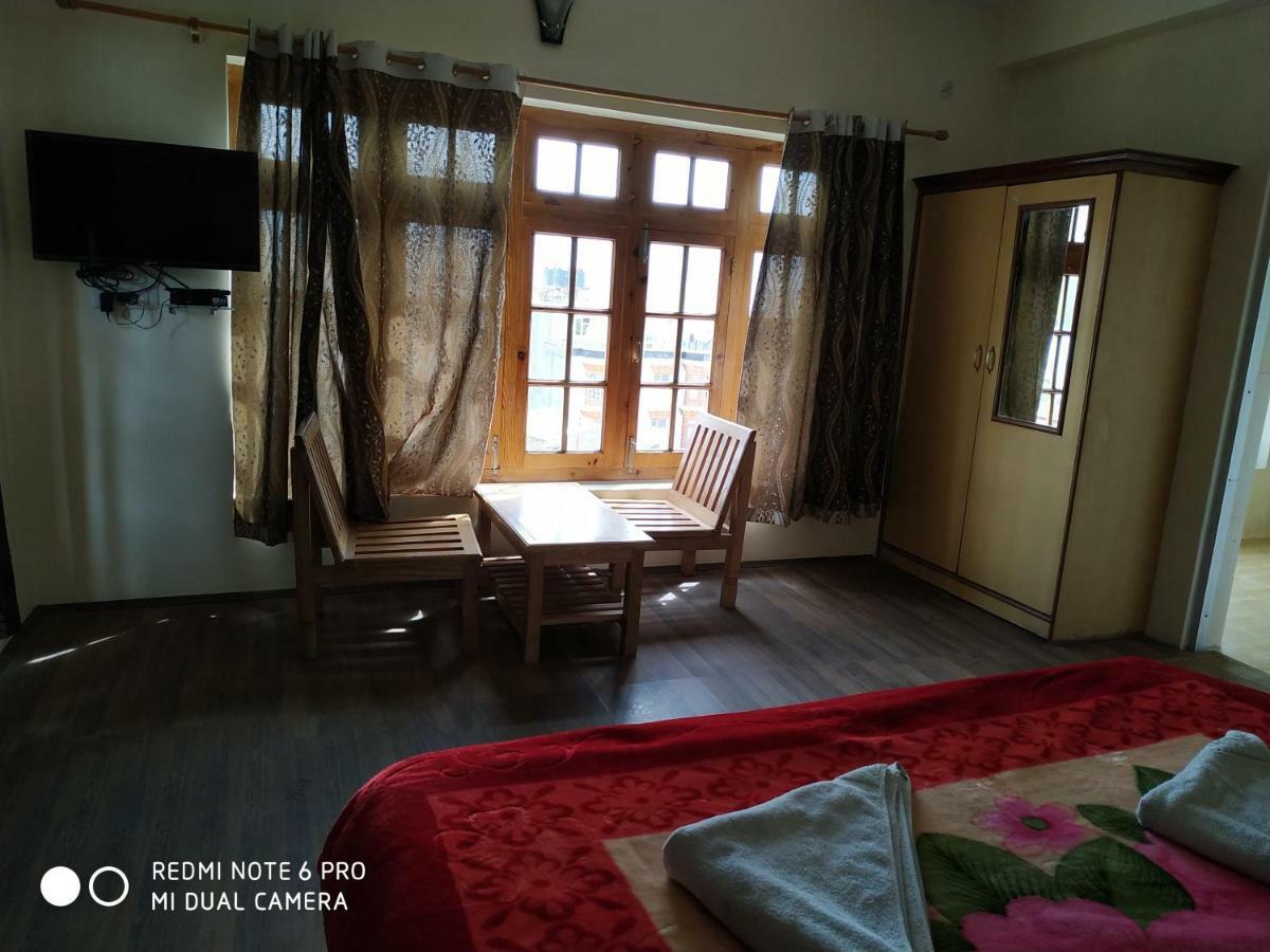 Tsaskan Hotel Leh Esterno foto
