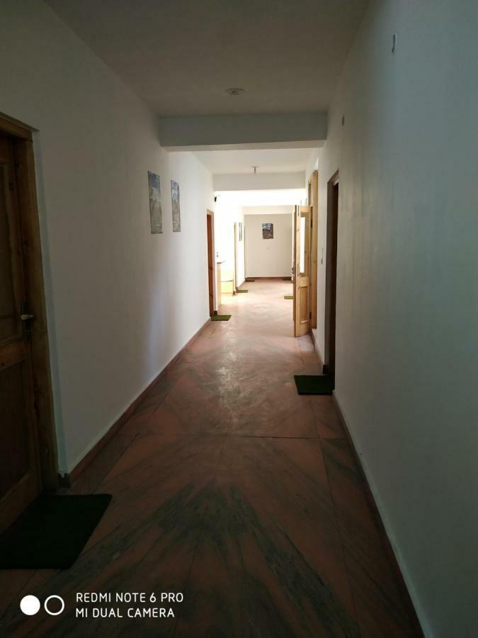 Tsaskan Hotel Leh Esterno foto