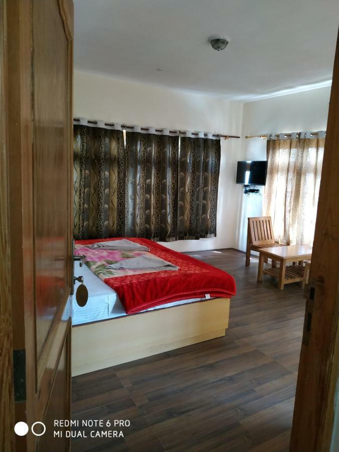 Tsaskan Hotel Leh Esterno foto